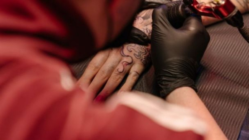 Cofepris Lanza Guía Para Tarjeta de Control Sanitario en Tatuajes