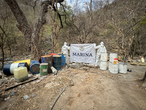 Armada de México y FGR Desmantelan Laboratorios de Drogas en Sinaloa
