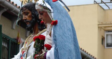 Málaga se Rinde al Pie del Cautivo: El Rugido de la Fe en la Costa del Sol