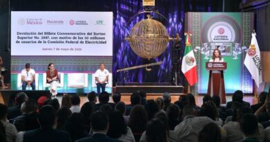 CFE Llega a 50 Millones de Usuarios y Celebra Cifra con Billete y Sorteo de Lotería Nacional
