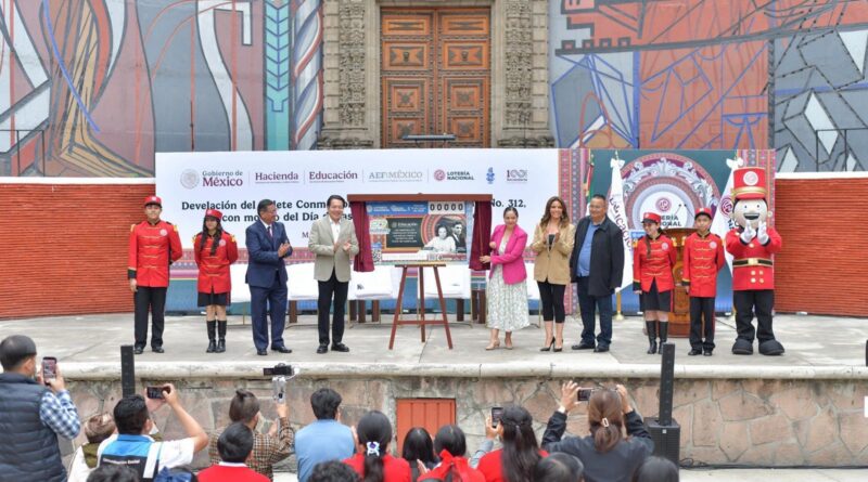 SEP y Lotería Nacional Reconocen a Maestras y Maestros con Billete Conmemorativo