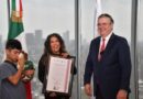 Economía e IMPI Entregan Registro de Marca de “Pato Merlín”