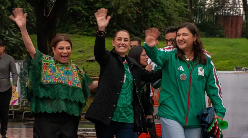 Nancy Núñez Recibe a Claudia Sheinbaum y Clara Brugada en el Festival Futbolero de Azcapotzalco