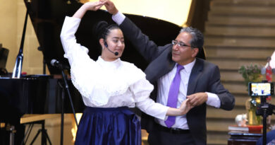 Rinden Homenaje a Rita Cetina con Monólogo Musicalizado en Xicoténcatl