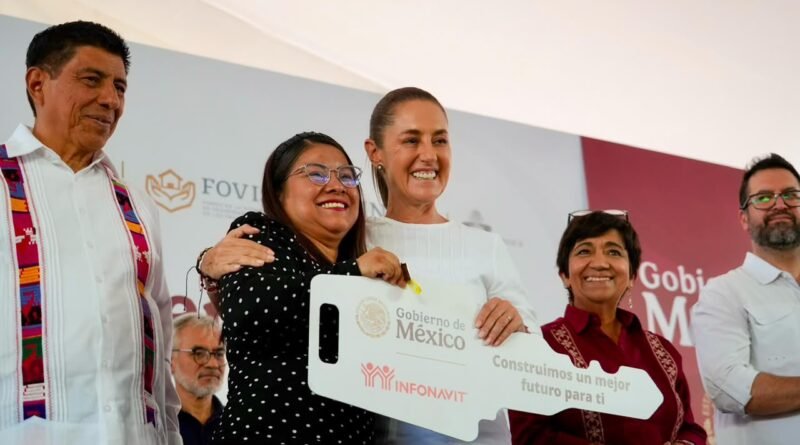 Sheinbaum Entrega Viviendas del Bienestar en Oaxaca