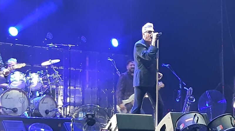 Loquillo Conquista Málaga con una Noche de Rock Inolvidable