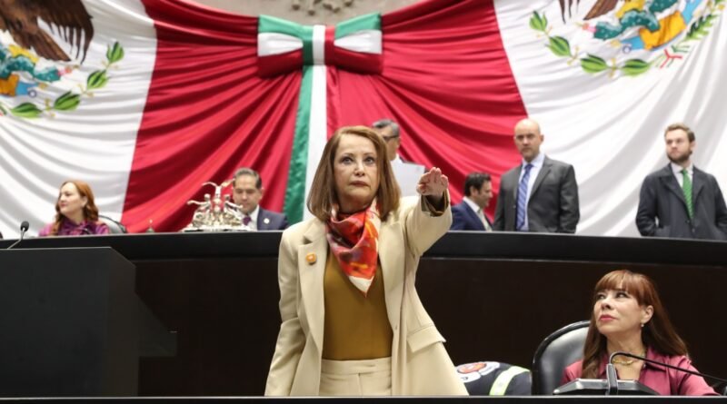 Comparece Laura Itzel Castillo Ante Diputados por el Segundo Informe de Gobierno