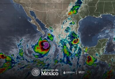 Huracán Rachel se Intensifica a Categoría 2; Alertan por Lluvias y Oleaje