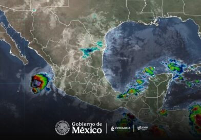 Trudy se Aleja de las Costas Mexicanas y Comienza a Debilitarse