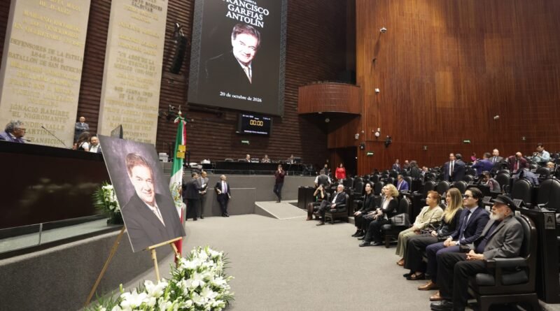 Cámara de Diputados Rinde Homenaje Póstumo al Periodista Francisco Garfias