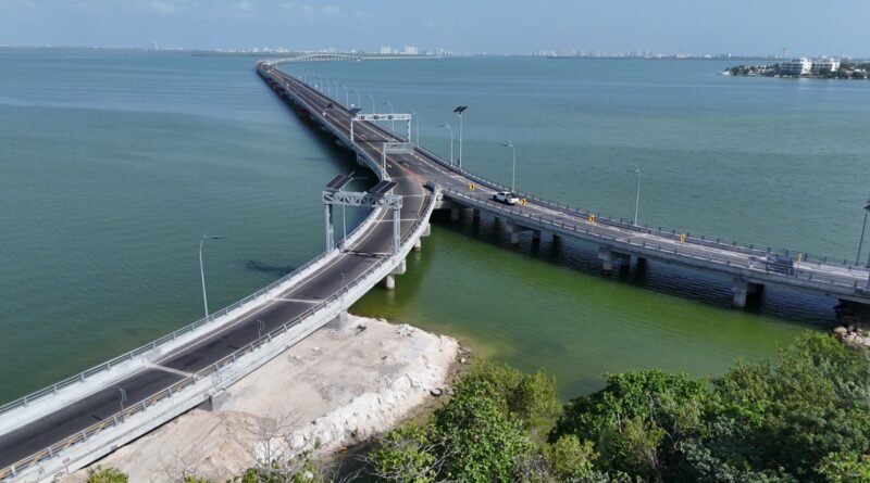Avanza 74% el Distribuidor Vial Kukulcán en Cancún